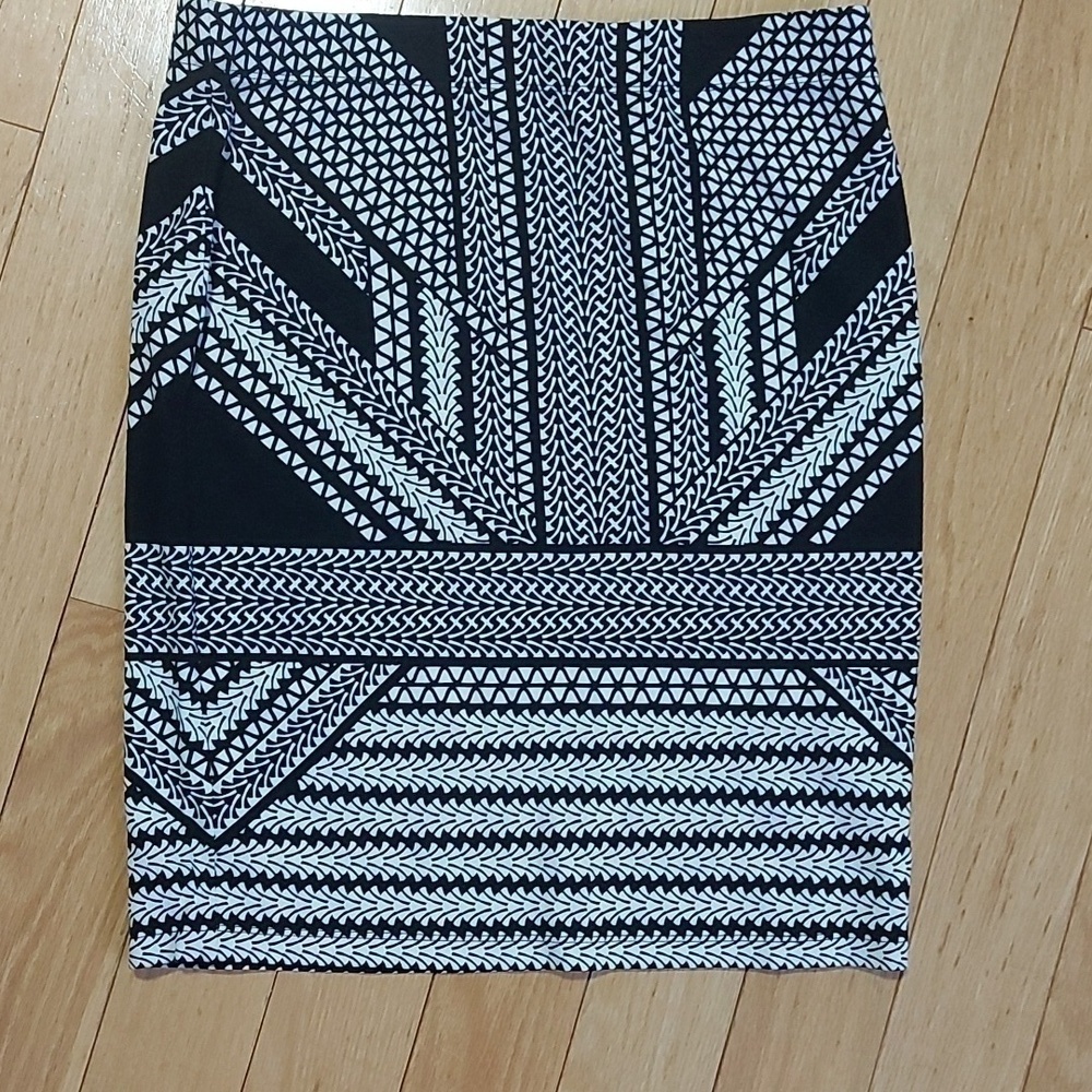 MAX edition pencil skirt medium